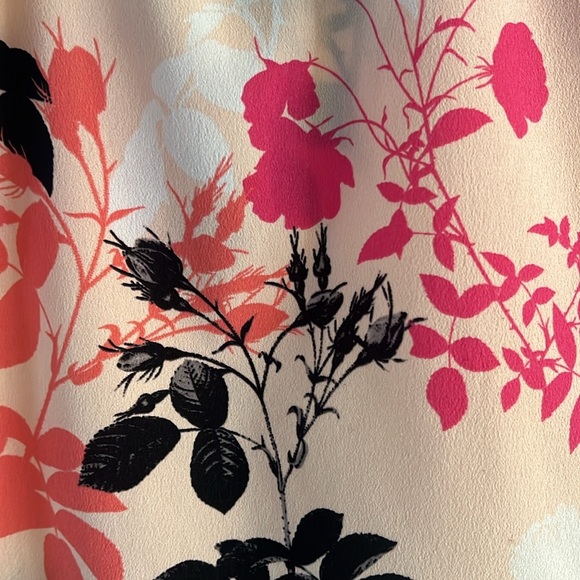 Talbots Women’s Floral Blouse - Picture 2 of 7